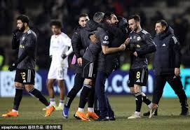 《球场环保：如何处理一场三万人球赛产生的垃圾？》